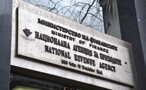 Бизнесът подава автоматизирано в НАП уведомления за трудови договори