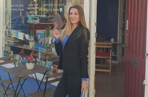 Елина Стоянова - българката, избрана да участва в реклама на Лондон на кмета Садик Кан