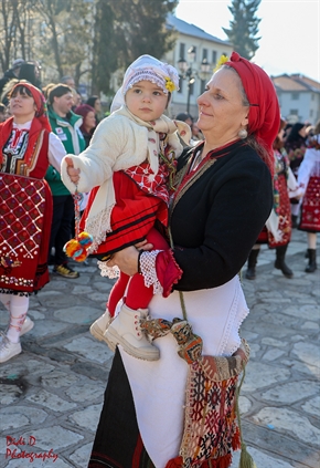 Бабинден в Разлог - за бабите с обич!
