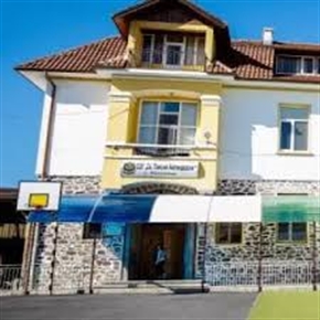 СУ “Св. Паисий Хилендарски” с. Абланица, с изложба „От линията до образа“ – пътят от първия щрих до завършената идея