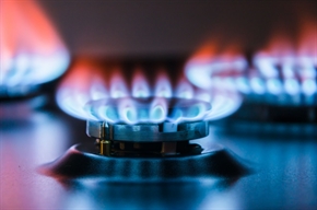  Цената на природния газ скача с 6% през юли 