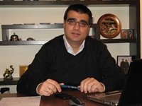 Шефът на мебели Класико Благоевград Димитър Бачев: Пред мебелния бизнес в България стои предизвикателството да се пребори със смазващата конкуренция на евтин внос от Китай, Индонезия, Полша и Турция