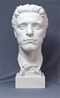  ТВОРЕЦЪТ ДИМИТЪР ЗЛАТАНОВ ДАРЯВА СКУЛПТУРЕН ОБРАЗ НА ВАСИЛ ЛЕВСКИ НА ОБЩИНА ПАНАГЮРИЩЕ 