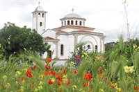 Кулинарна и етнографска изложба, концерт и ретро парад в Струмяни