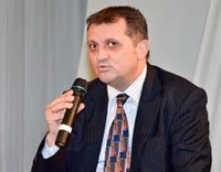 Майката на ексдепутата Ил. Попов - Надежда: Ортопедът д-р Костов се нахвърли срещу мен с обиди, че синът ми колел и бесел в Благоевград
