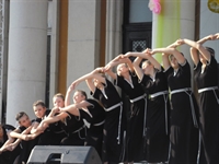 Благоевградски таланти поканени на международния фестивал „Балканът пее и танцува” в Делчево, Македония